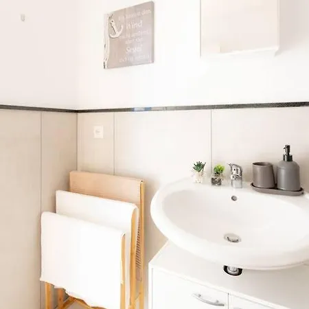 아파트 - Sea Center & Parking Spaces & Kingsize Bett - Central Station Hbf - 뒤스부르크