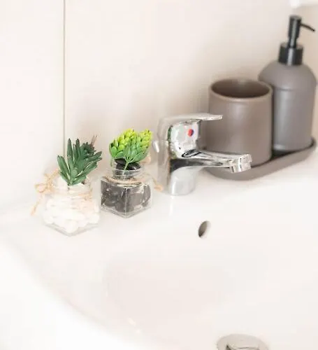 - Sea Center & Parking Spaces & Kingsize Bett - Central Station Hbf - Lejlighed